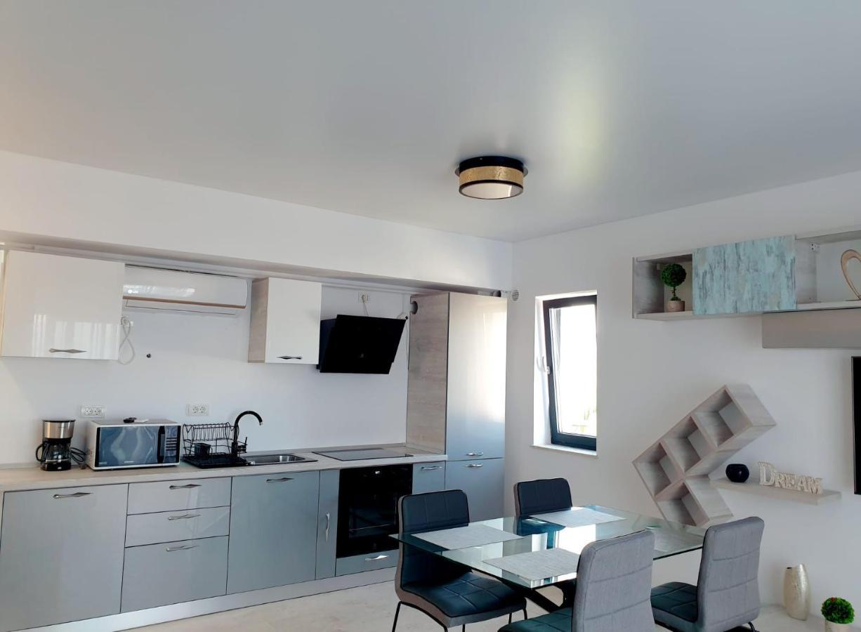 Seafront Papaya Apartment Năvodari Extérieur photo